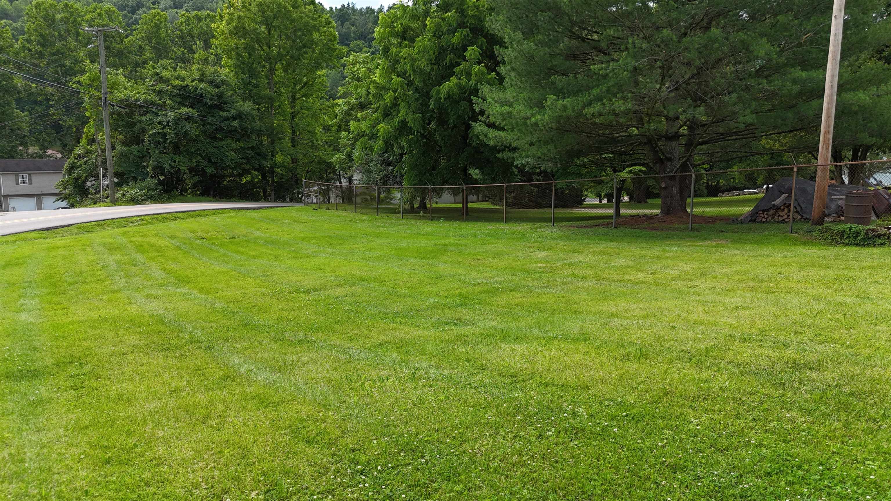 5983 Rocky Step Road Winfield, WV 25213 - Photo 9 of 10 Gallery Image 9