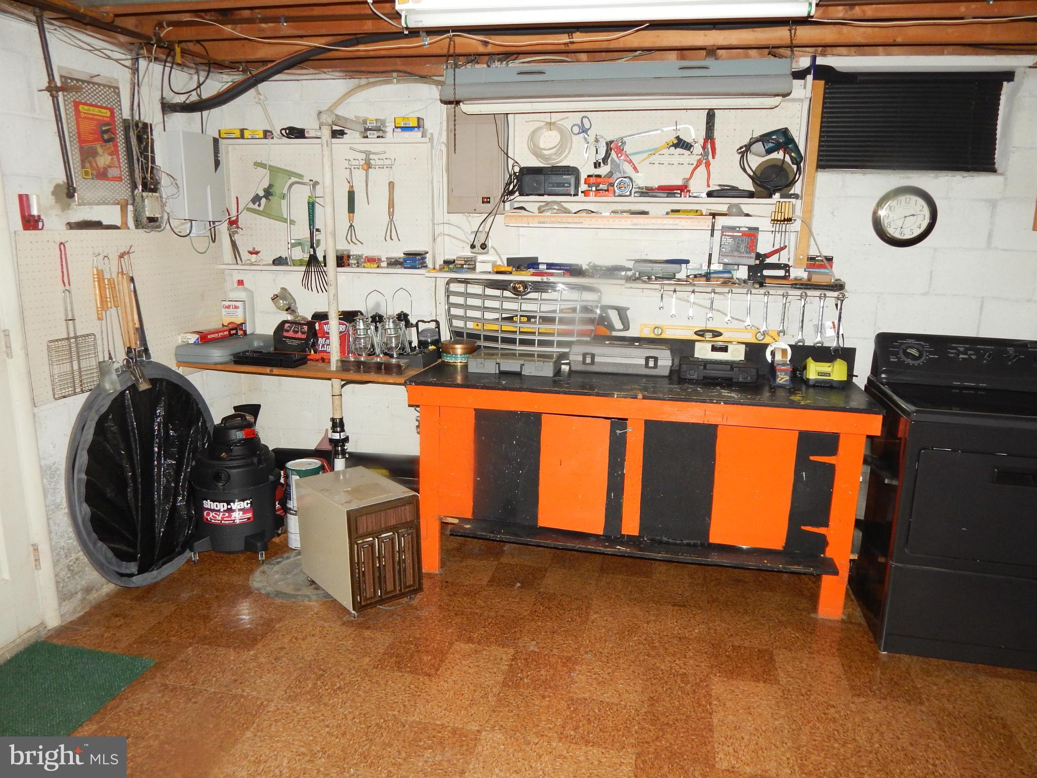 8905 Maplebrook Road Randallstown, MD 21133 - Photo 20 of 21 Work Bench