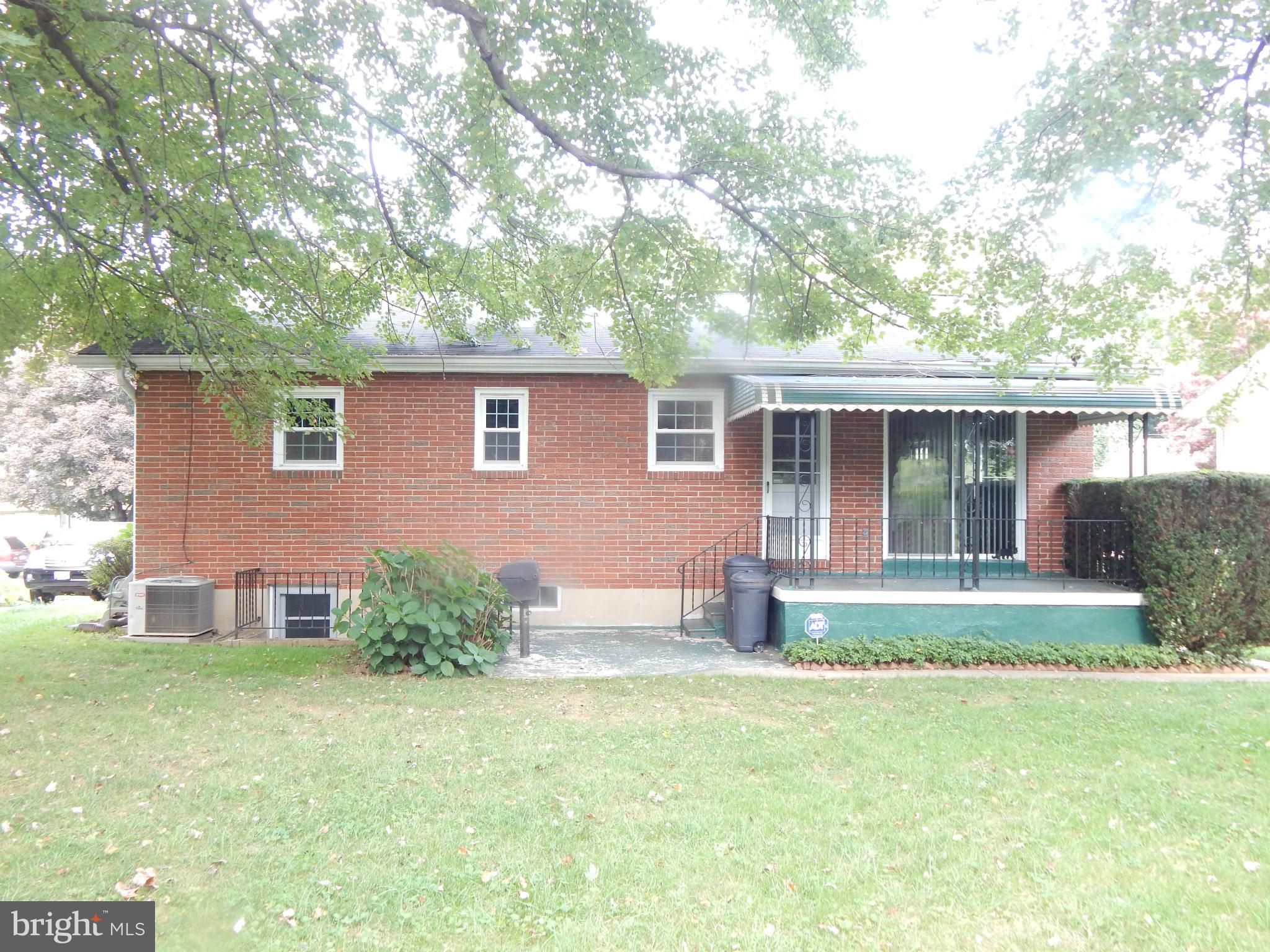 8905 Maplebrook Road Randallstown, MD 21133 - Photo 7 of 21 Back with patio