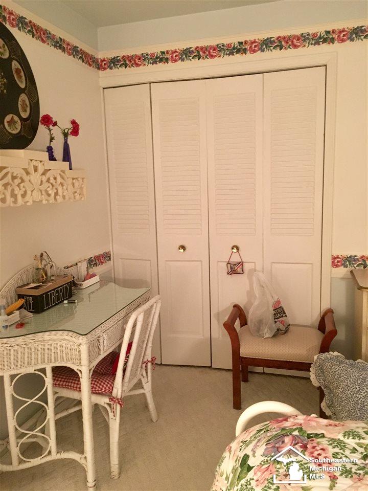 30434 South Gibraltar Road Gibraltar, MI 48173 - Photo 24 of 61