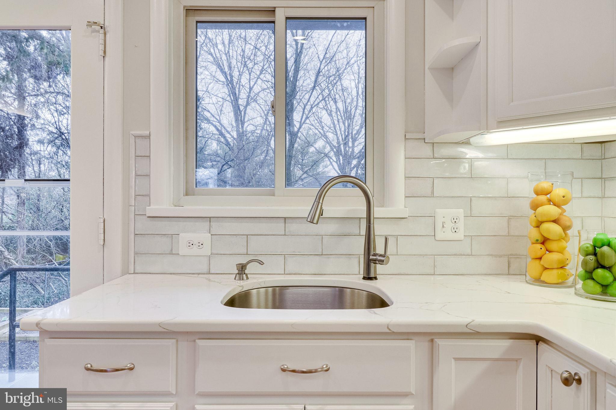 2935 Viewpoint Road Alexandria, VA 22314 - Photo 16 of 51 Gallery Image 16