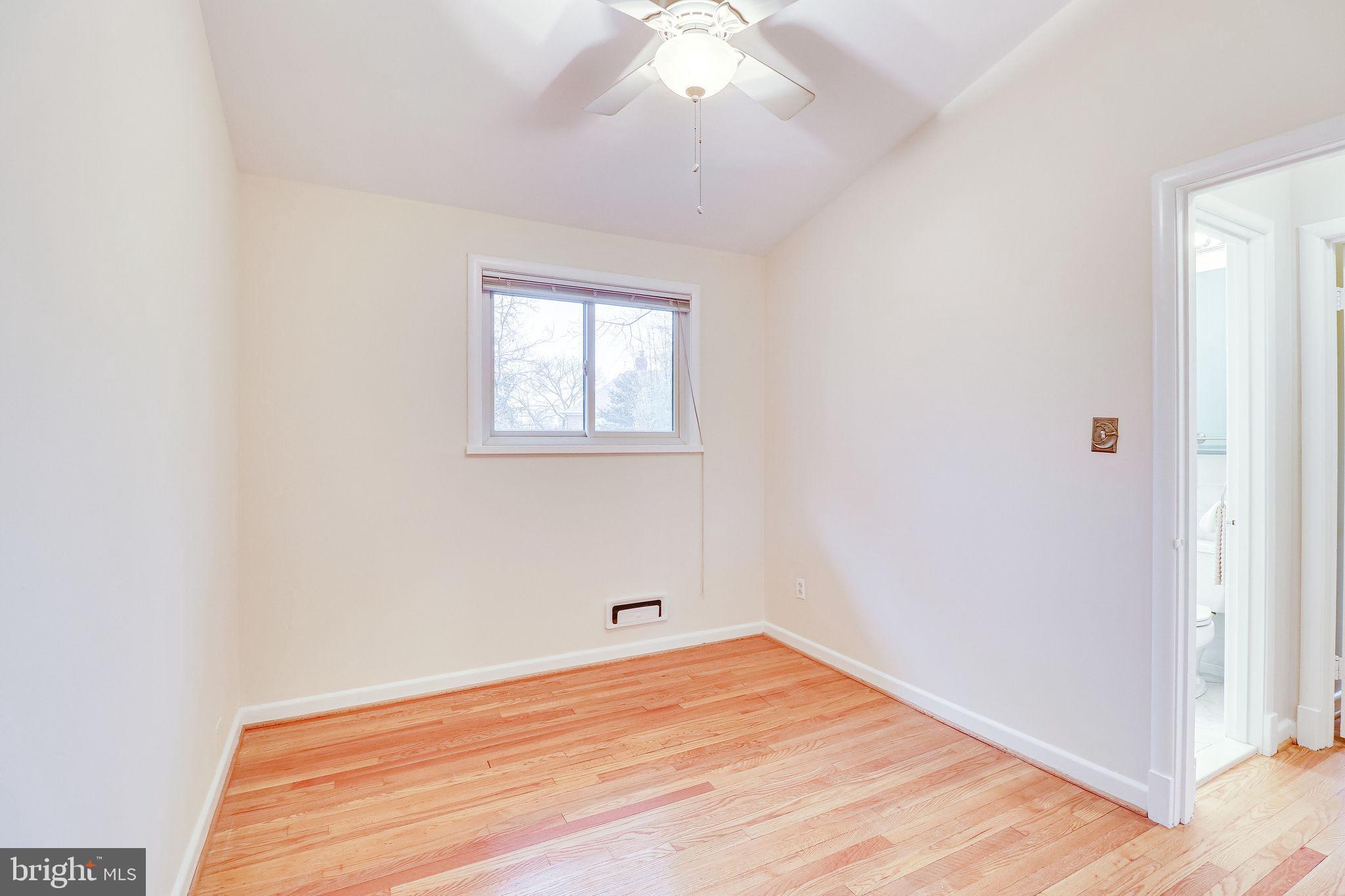 2935 Viewpoint Road Alexandria, VA 22314 - Photo 28 of 51 Gallery Image 28