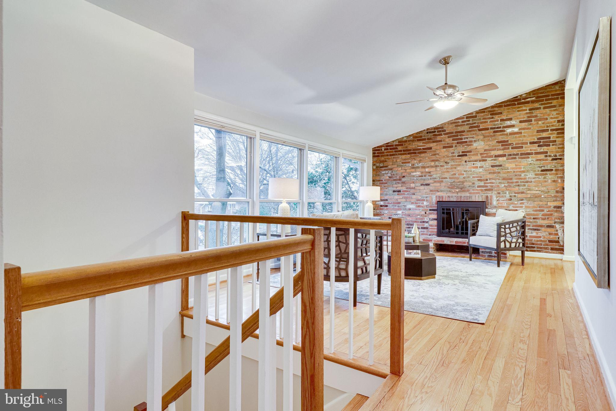 2935 Viewpoint Road Alexandria, VA 22314 - Photo 6 of 51 Gallery Image 6
