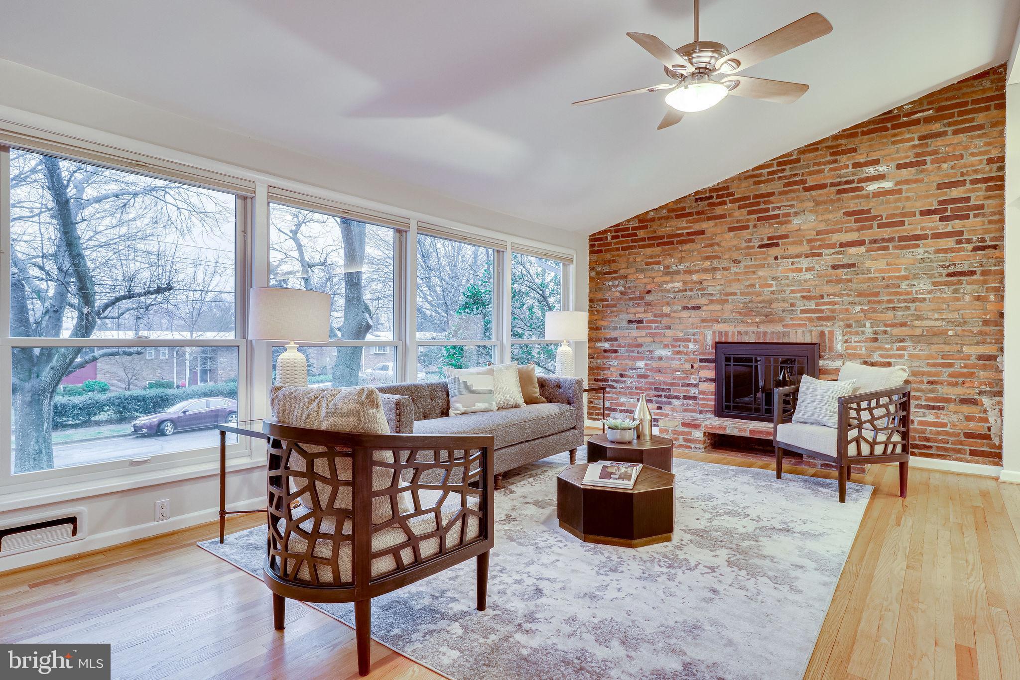 2935 Viewpoint Road Alexandria, VA 22314 - Photo 7 of 51 Gallery Image 7
