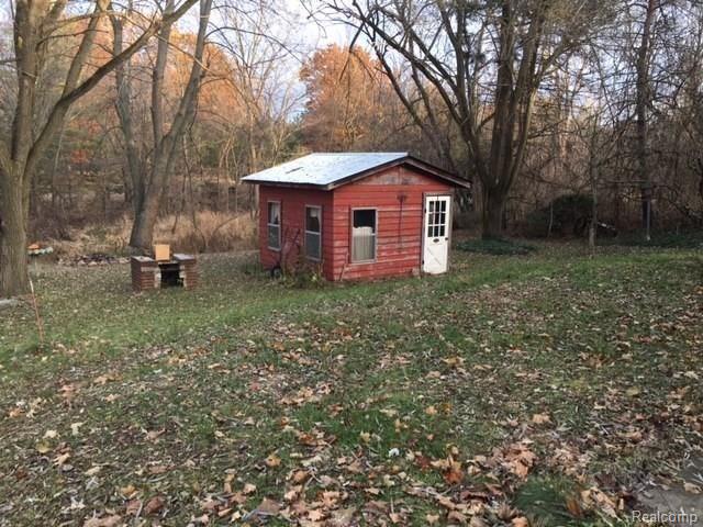 1400 North Maple Leaf Road Lapeer, MI 48446 - Photo 14 of 21