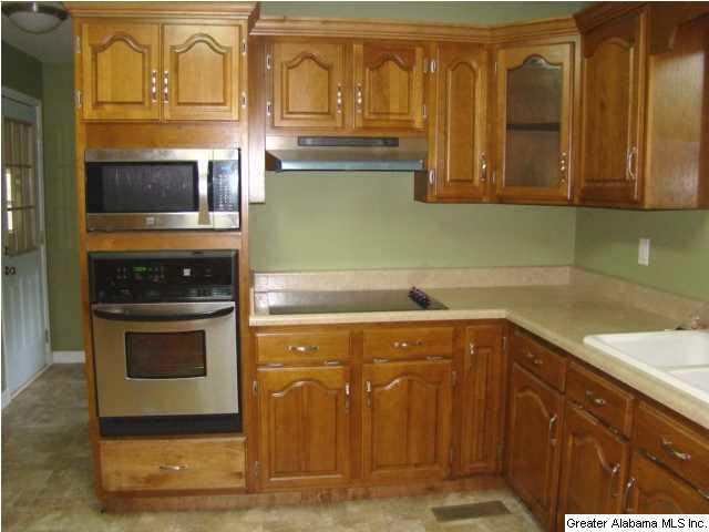 1024 Comanche Trail Anniston, AL 36206 - Photo 7 of 26