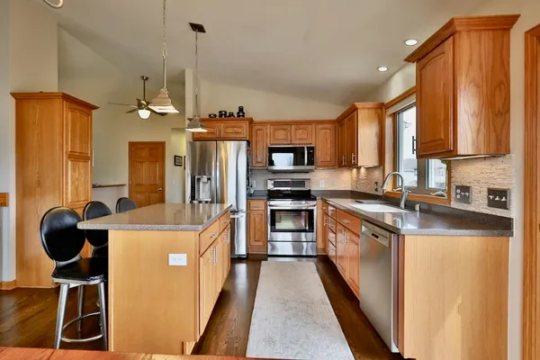 $548,700 | 430 21st Street, Prairie du Sac, WI 53578