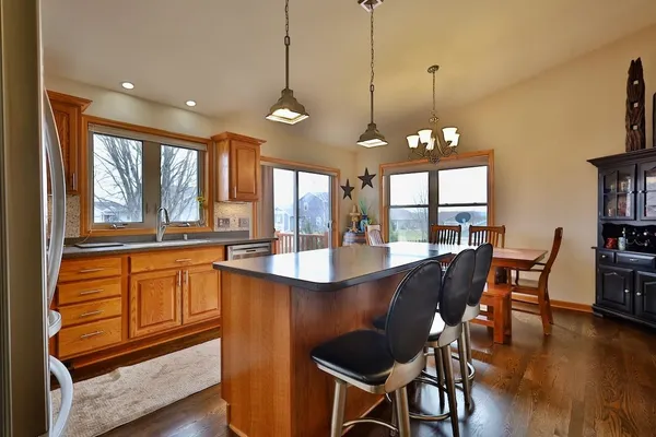 $548,700 | 430 21st Street, Prairie du Sac, WI 53578