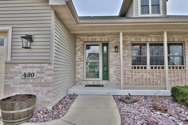 $548,700 | 430 21st Street, Prairie du Sac, WI 53578