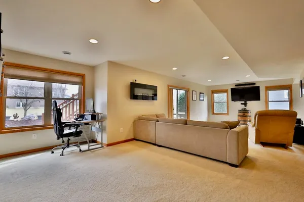 $548,700 | 430 21st Street, Prairie du Sac, WI 53578