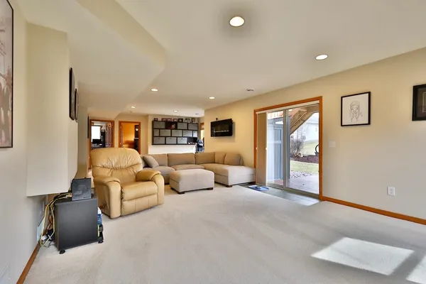 $548,700 | 430 21st Street, Prairie du Sac, WI 53578