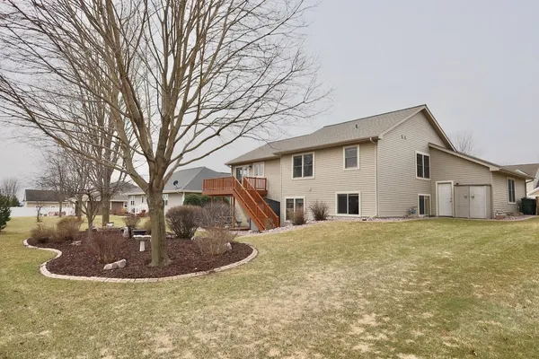 $548,700 | 430 21st Street, Prairie du Sac, WI 53578