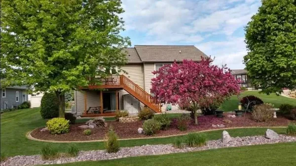 $548,700 | 430 21st Street, Prairie du Sac, WI 53578