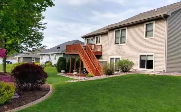 $548,700 | 430 21st Street, Prairie du Sac, WI 53578
