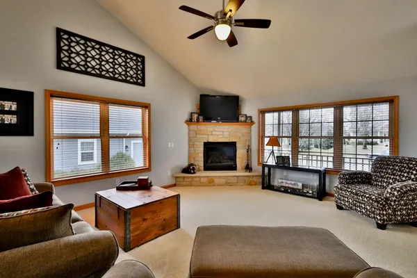 $548,700 | 430 21st Street, Prairie du Sac, WI 53578