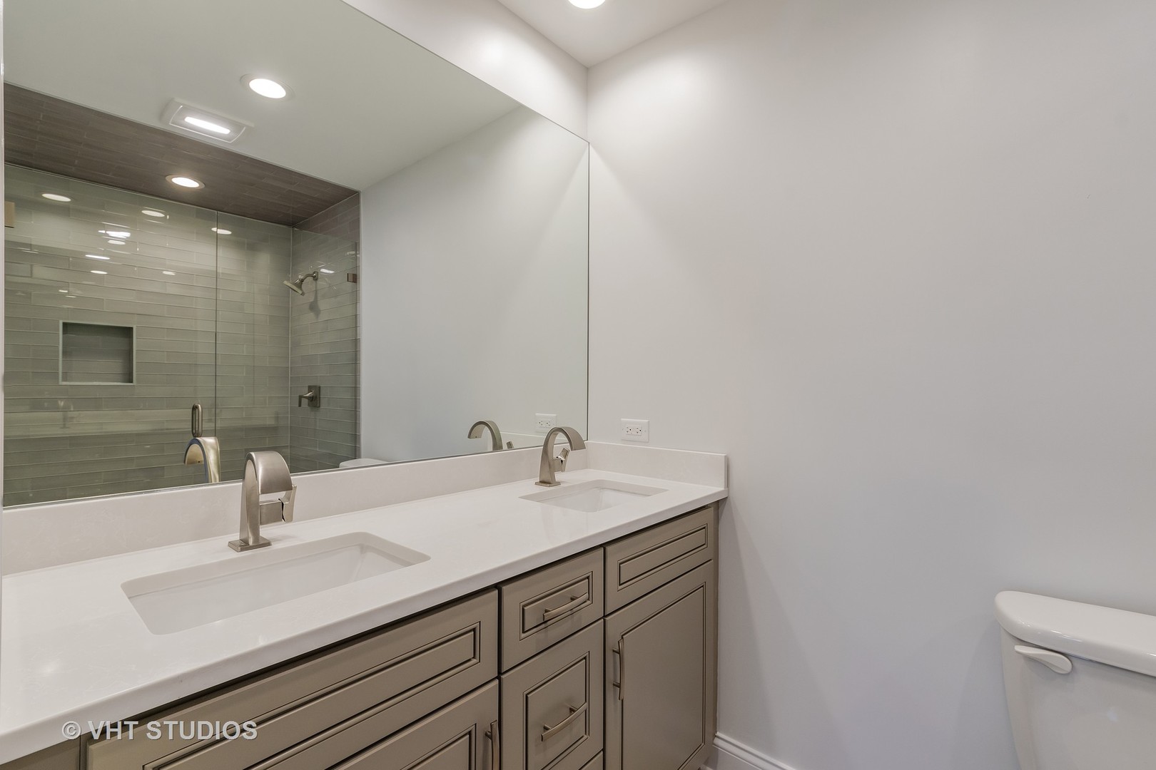 2010 Clover Road Northbrook, IL 60062 - Photo 23 of 30 a bathroom with a sink and a mirror