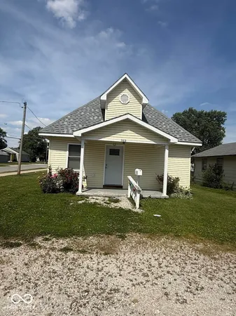 $249,000 | 1102 Myrtle Avenue, Frankfort, IN 46041
