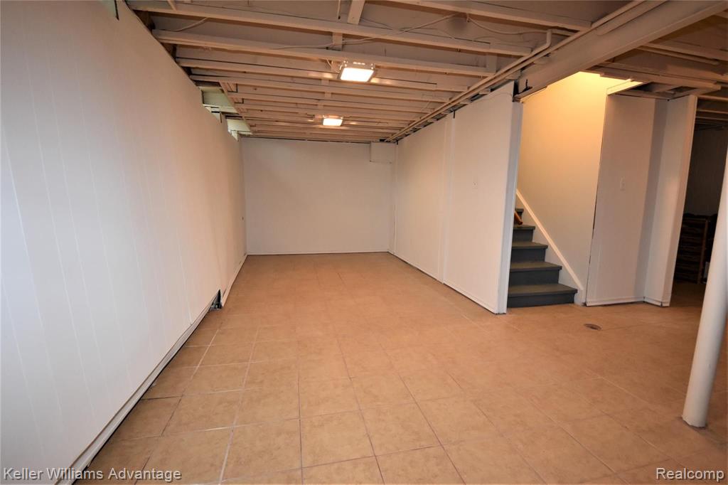 30209 Barwell Road Farmington Hills, MI 48334 - Photo 26 of 35