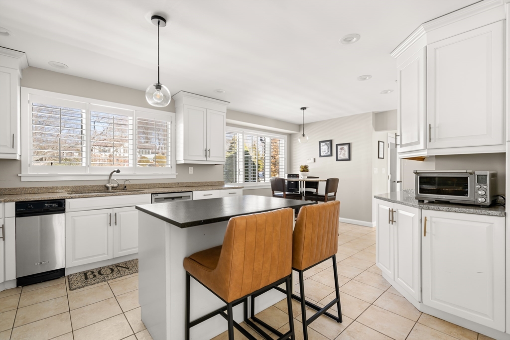 237 Atlantic Avenue Swampscott, MA 01907 - Photo 6 of 21