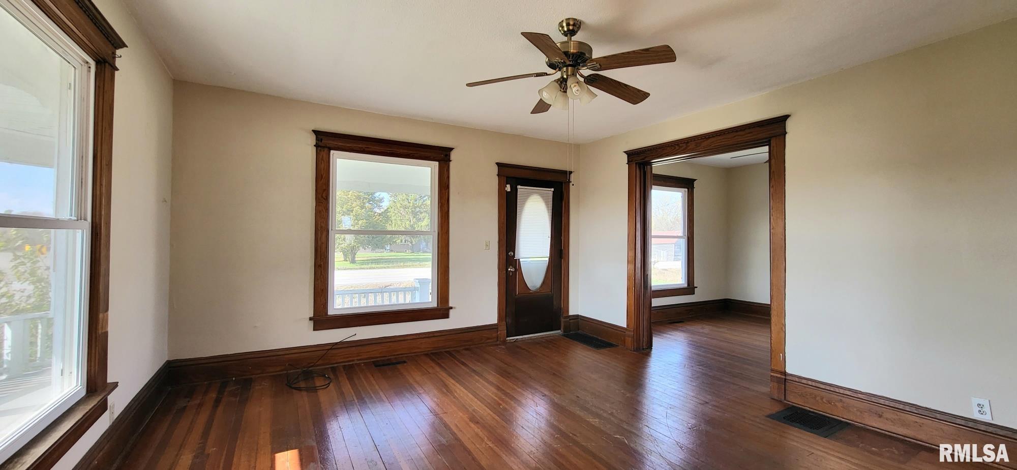 2338 Moscow Road Moscow, IA 52760 - Photo 4 of 20 Gallery Image 4