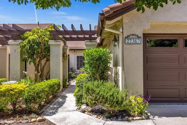$1,050,000 | 27367 Paseo Placentia, San Juan Capistrano, CA 92675