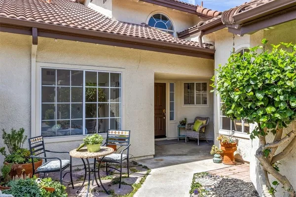 $1,050,000 | 27367 Paseo Placentia, San Juan Capistrano, CA 92675