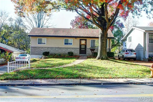 $1,550 | 245 Lindy Boulevard, Ballwin, MO 63021