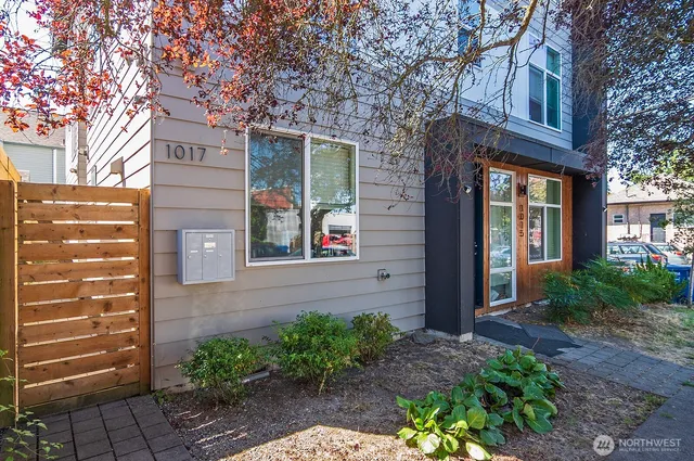 $1,080,000 | 1017 Northeast 55th Street, Seattle, WA 98105