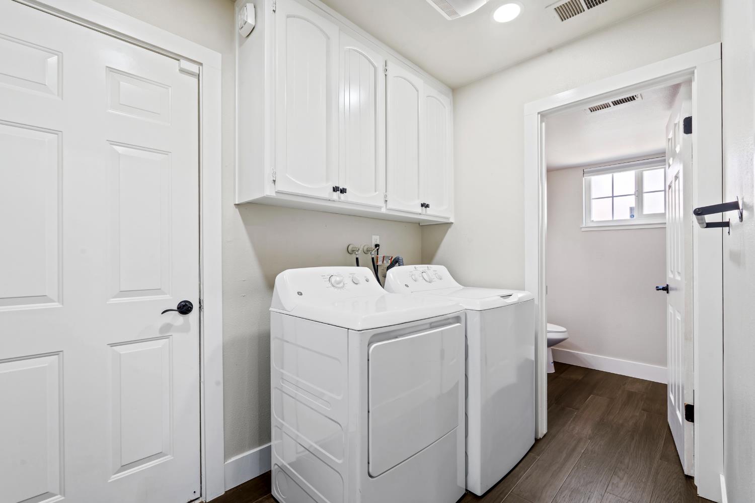 2017 Bridgewood Way Modesto, CA 95355 - Photo 31 of 43 Gallery Image 31