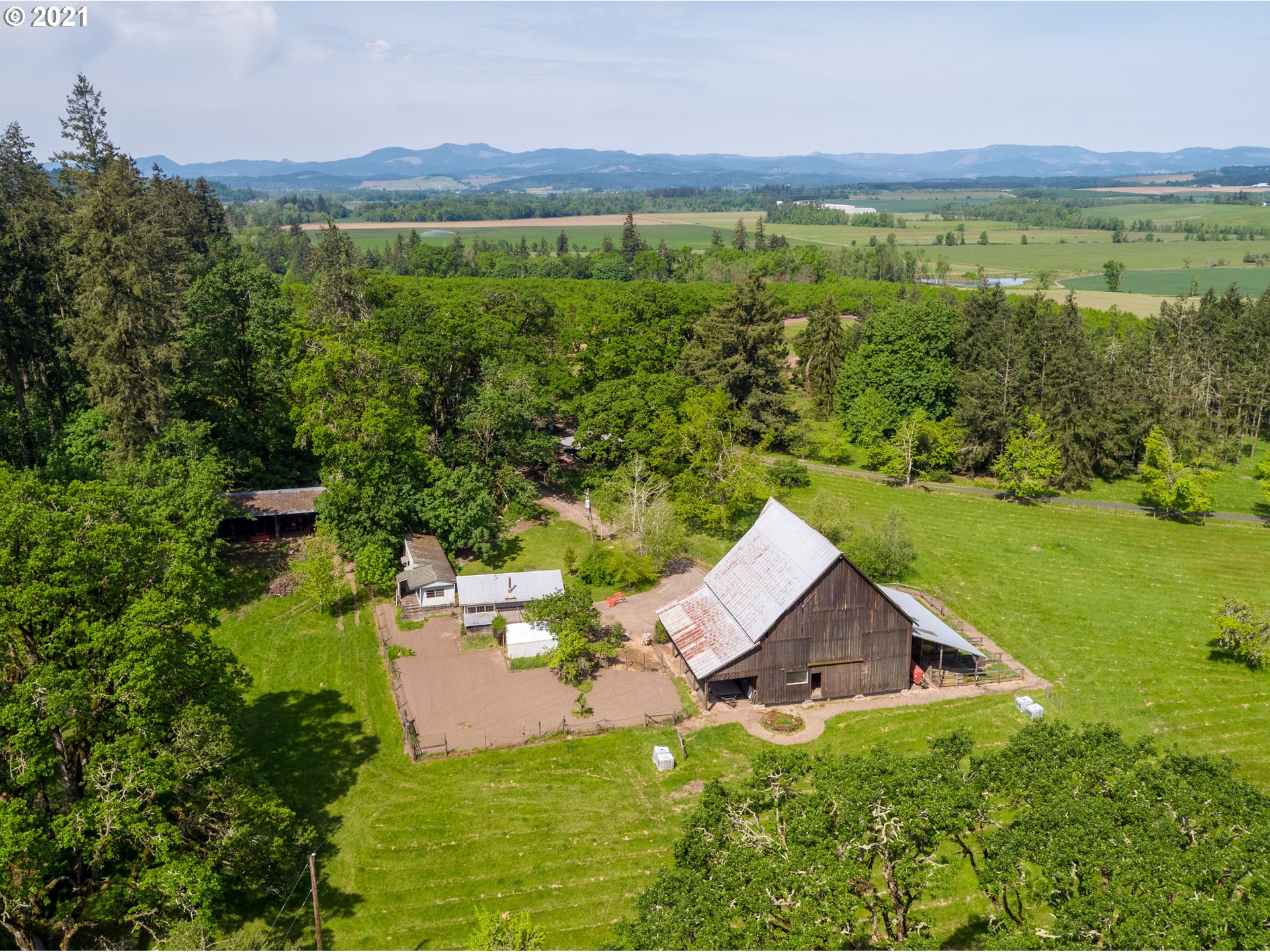 10205 Helmick Road Monmouth, OR 97361 - Photo 3 of 32 swimming pool view with a garden