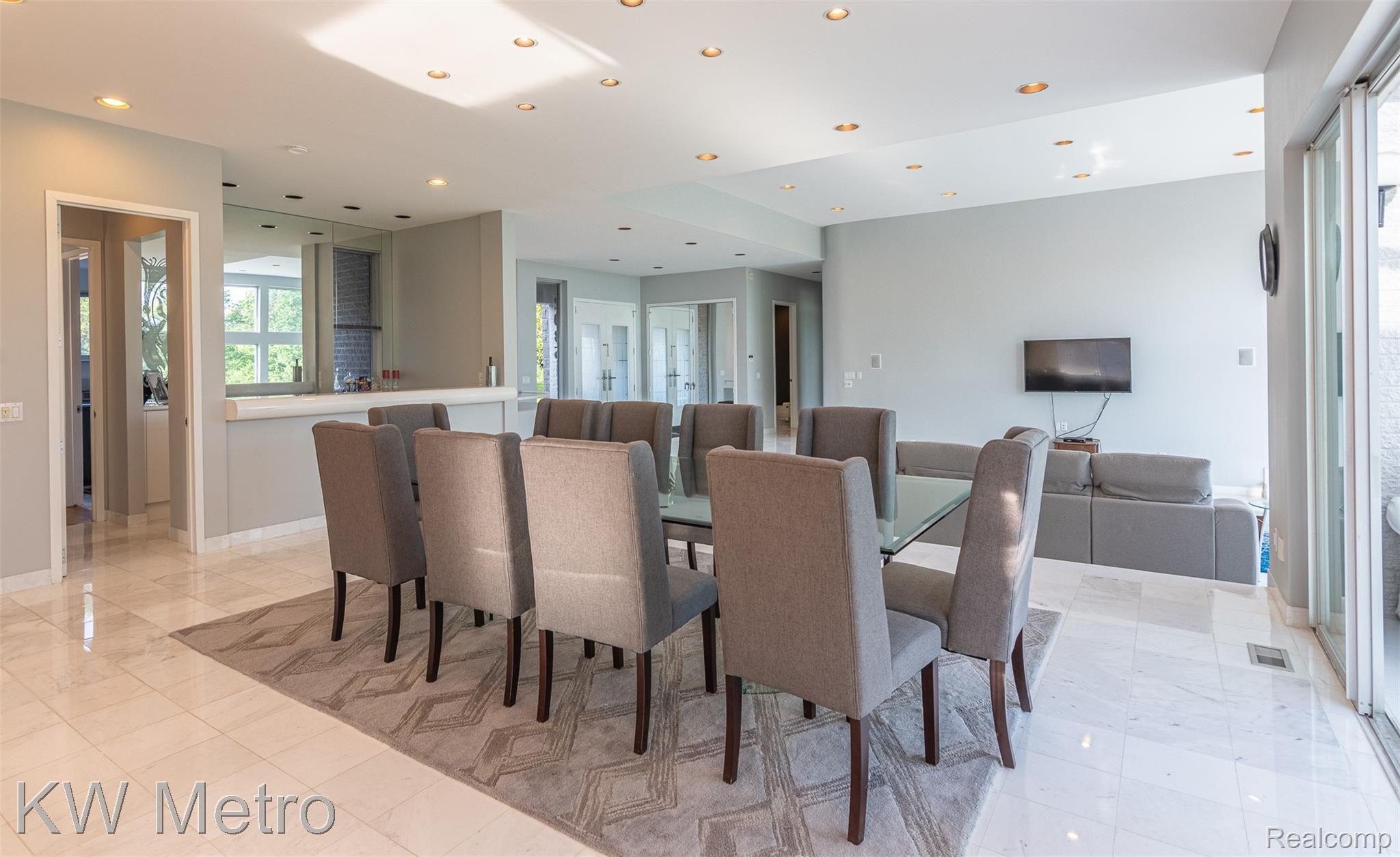 2085 Lone Pine Road Bloomfield Hills, MI 48302 - Photo 24 of 57 2085 Lone Pine Rd-37.jpg