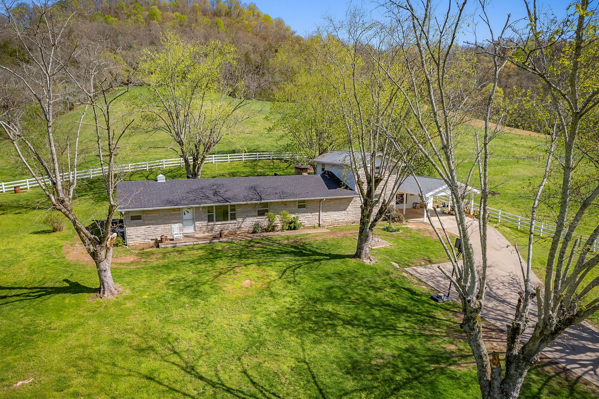 538 Pleasant Shade Highway Pleasant Shade, TN 37145 - Photo 2 of 56 Gallery Image 2