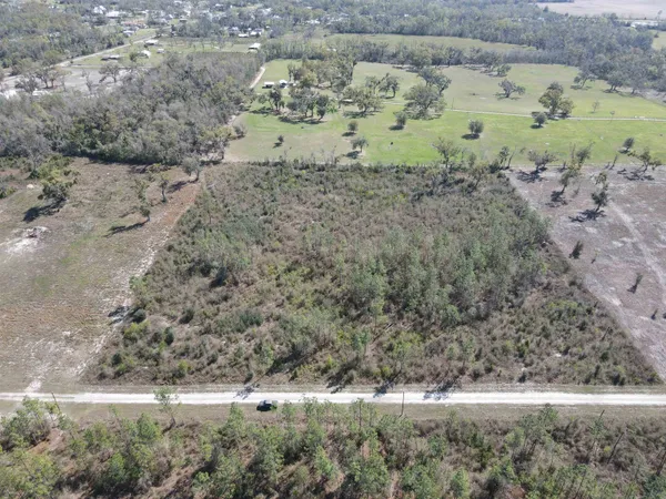 $179,900 | Southeast Colonial Way, Lee, FL 32059