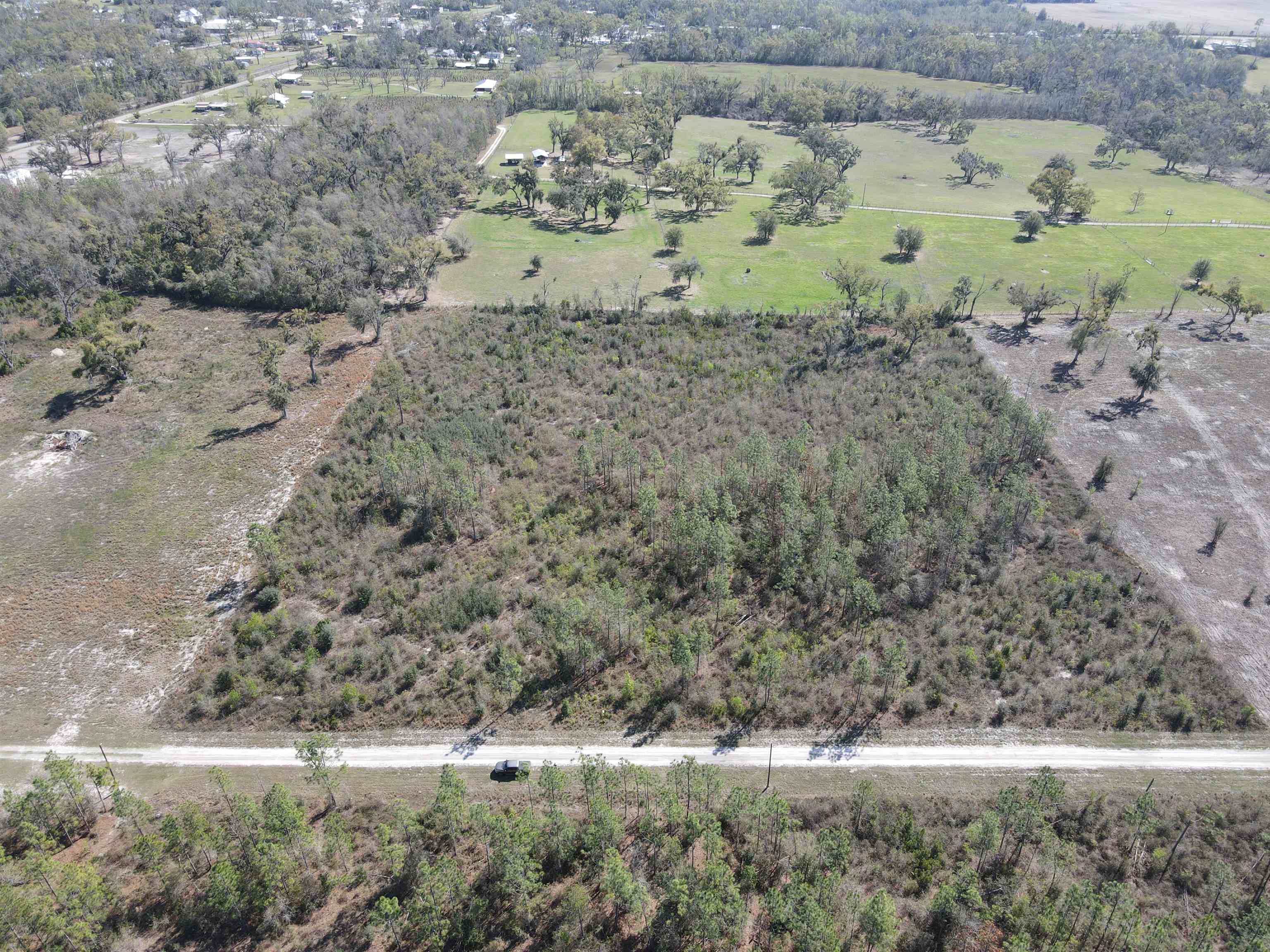 Southeast Colonial Way Lee, FL 32059 - Photo 18 of 20