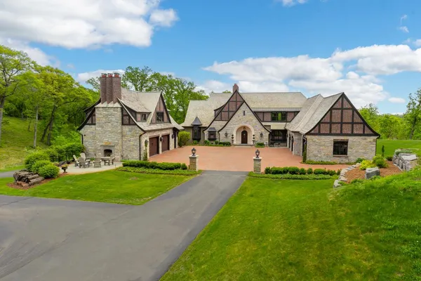 $6,749,000 | 240 Salem Church Road, Sunfish Lake, MN 55118