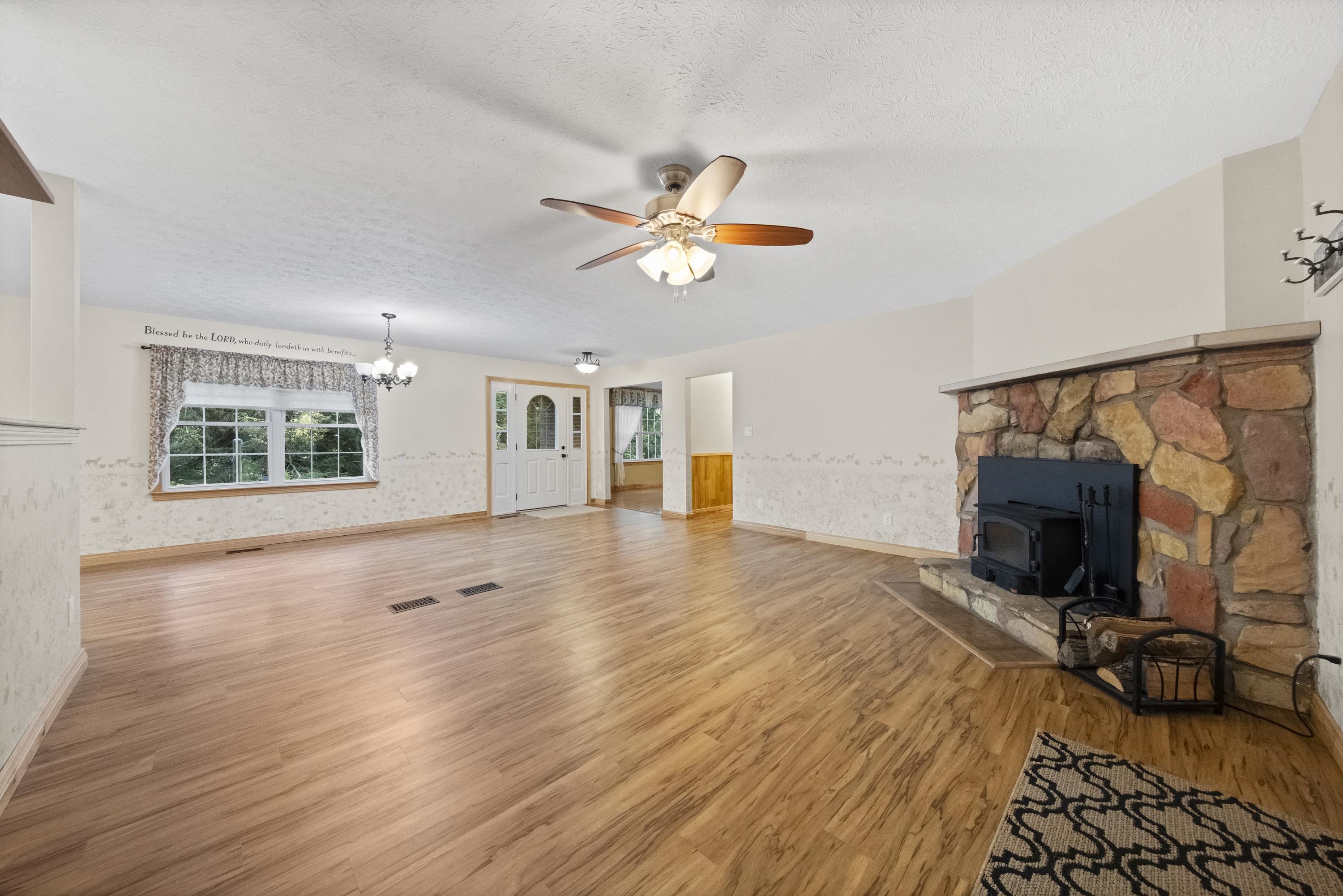 693 Fox Run Road Grayson, KY 41143 - Photo 8 of 49