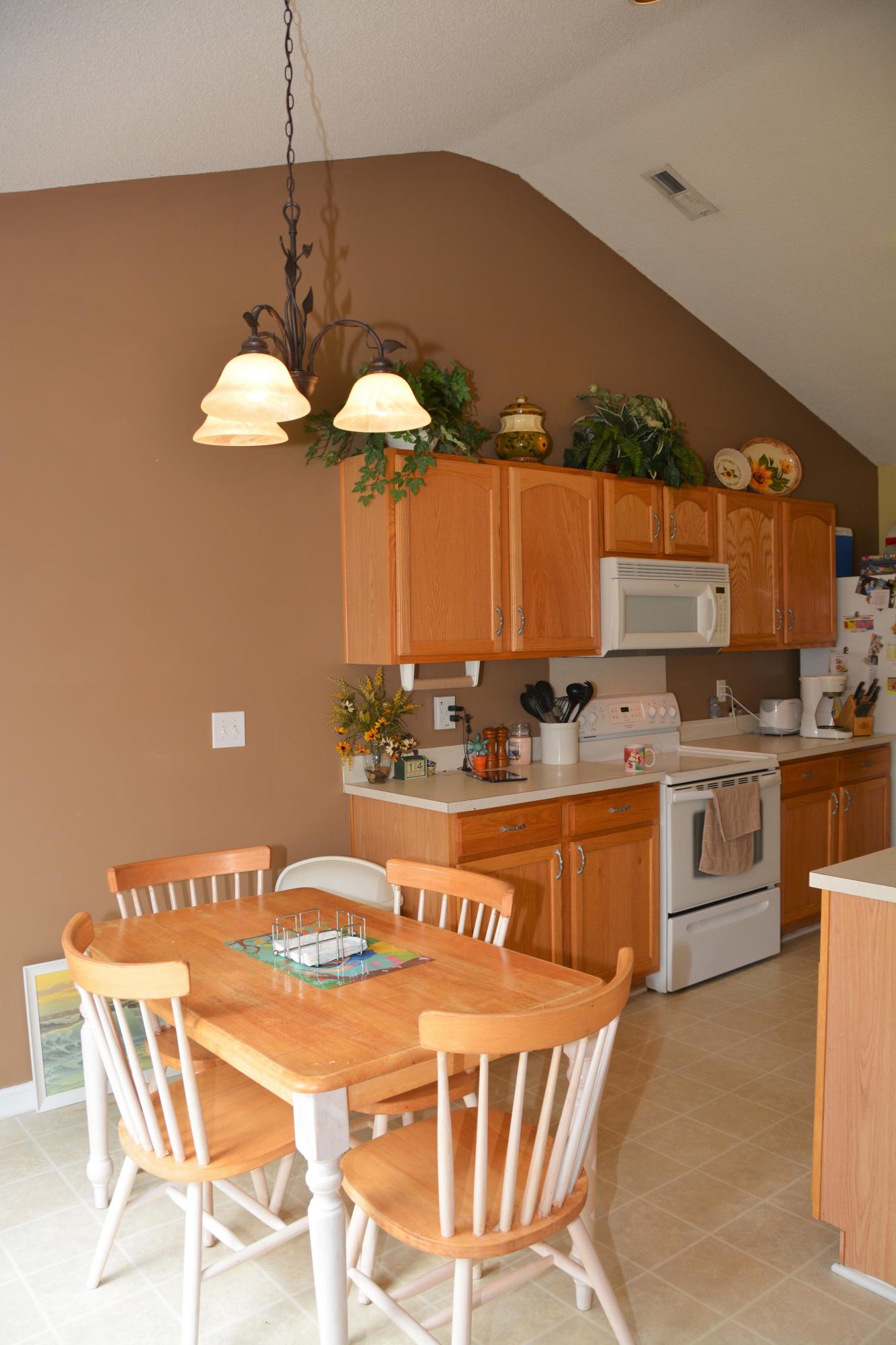 145 Old Tree Road Goose Creek, SC 29445 - Photo 14 of 32 breakfast area
