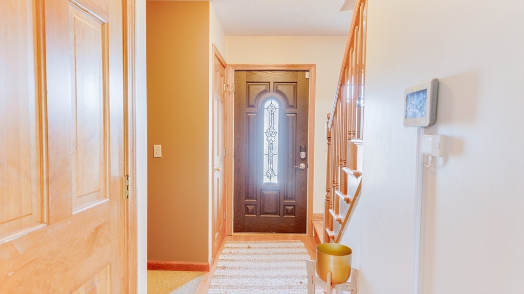 14 Scenic Road Westfield, MA 01085 - Photo 3 of 20