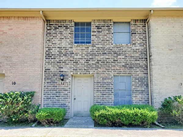 $1,095 | 3720 Laurel Avenue, Unit 11 LAUREL SQUARE TOWNHOM, Beaumont, TX 77707