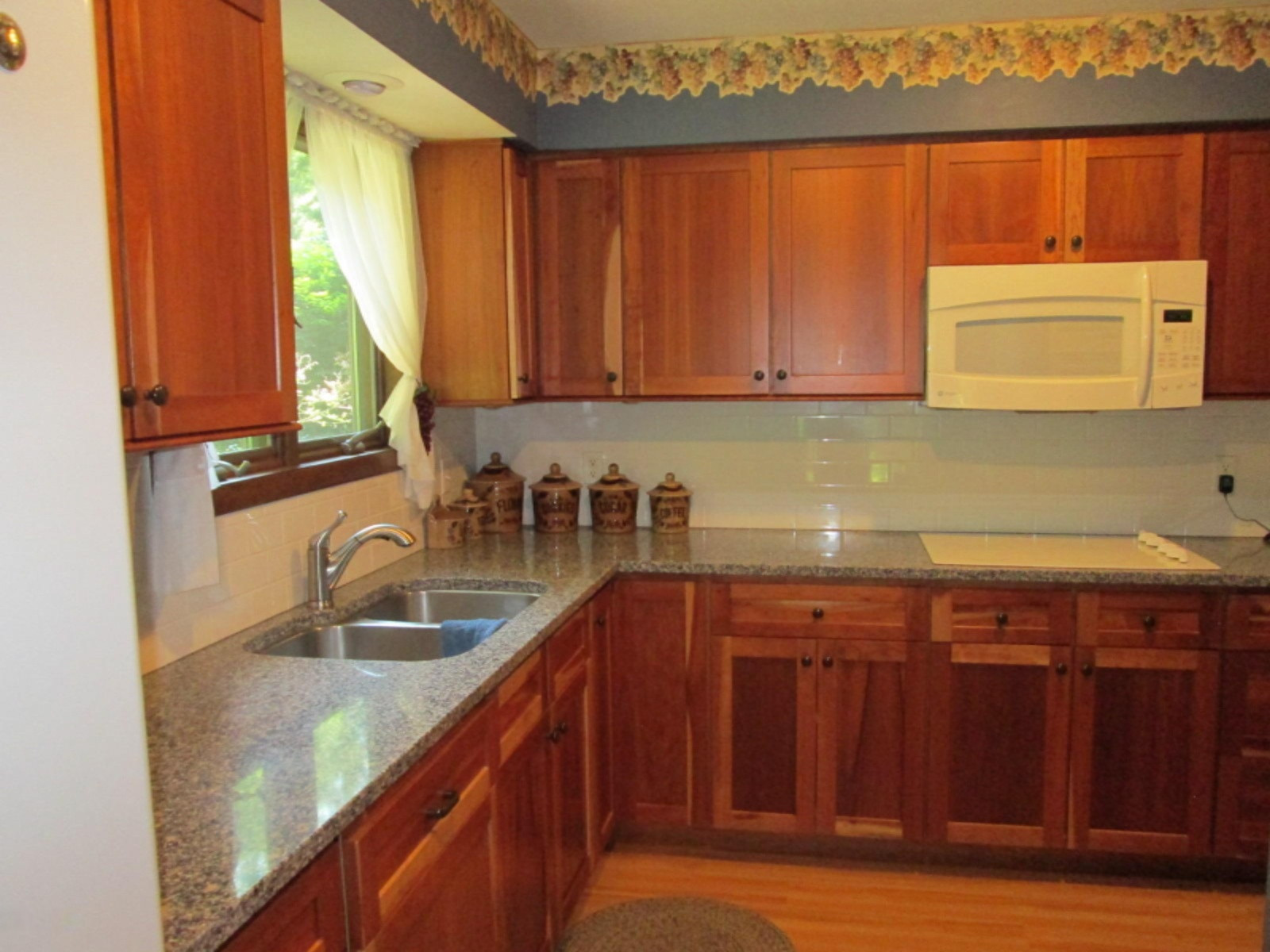 1555 Nichols Road Benton Harbor, MI 49022 - Photo 16 of 33 IMG_3658