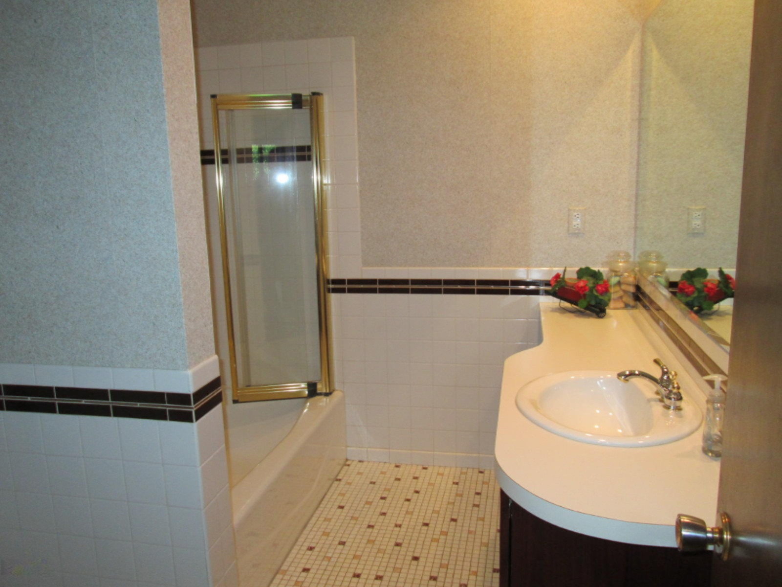 1555 Nichols Road Benton Harbor, MI 49022 - Photo 31 of 33 IMG_3669