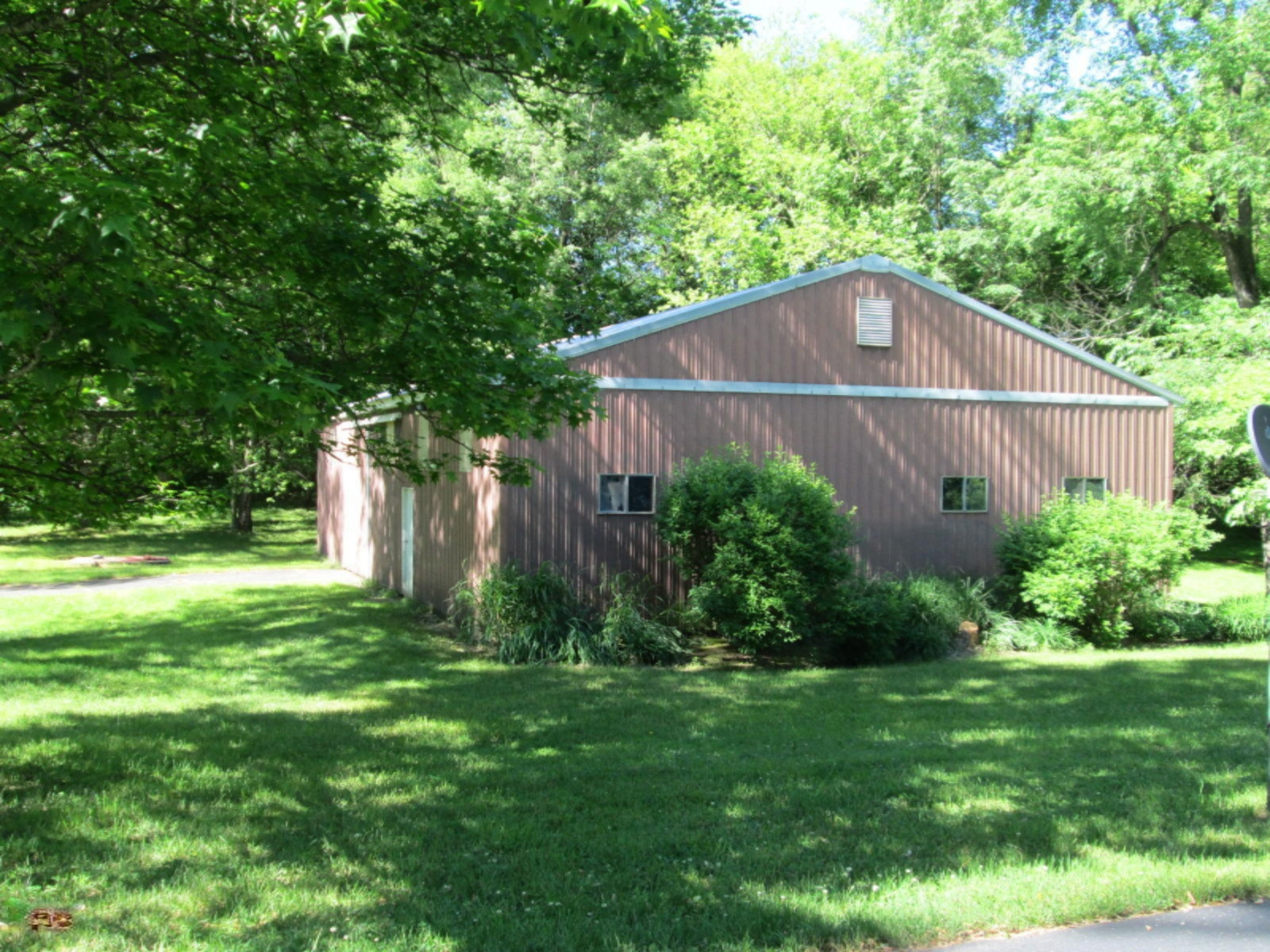 1555 Nichols Road Benton Harbor, MI 49022 - Photo 10 of 33 IMG_3713