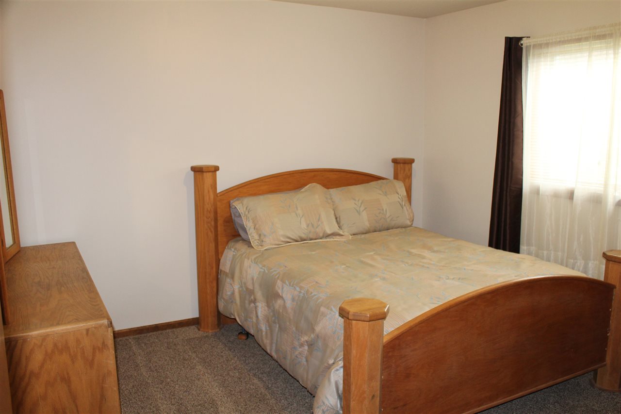 6413 Elms Road Swartz Creek, MI 48473 - Photo 26 of 39 Gallery Image 26