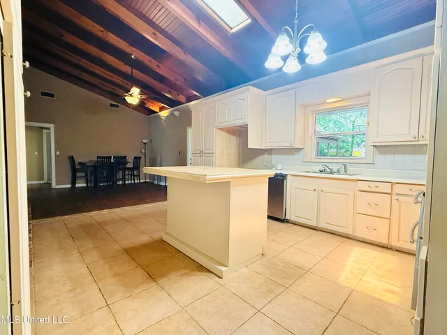 $173,000 | 103 Houston Street, Crystal Springs, MS 39059