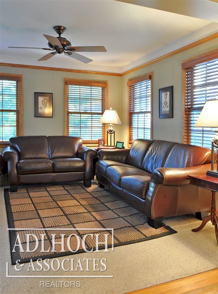1015 Nottingham Road Grosse Pointe Park, MI 48230 - Photo 8 of 17