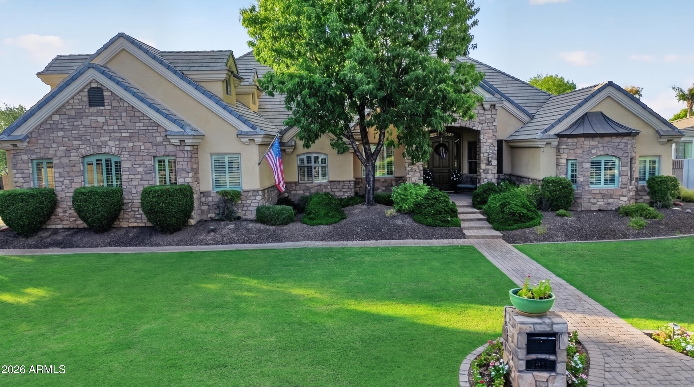 2918 East Waterman Way Gilbert, AZ 85297 - Photo 2 of 113 Front