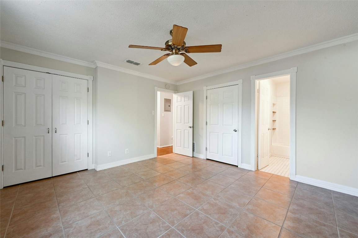 5902 Wagon Bend Austin, TX 78744 - Photo 11 of 18