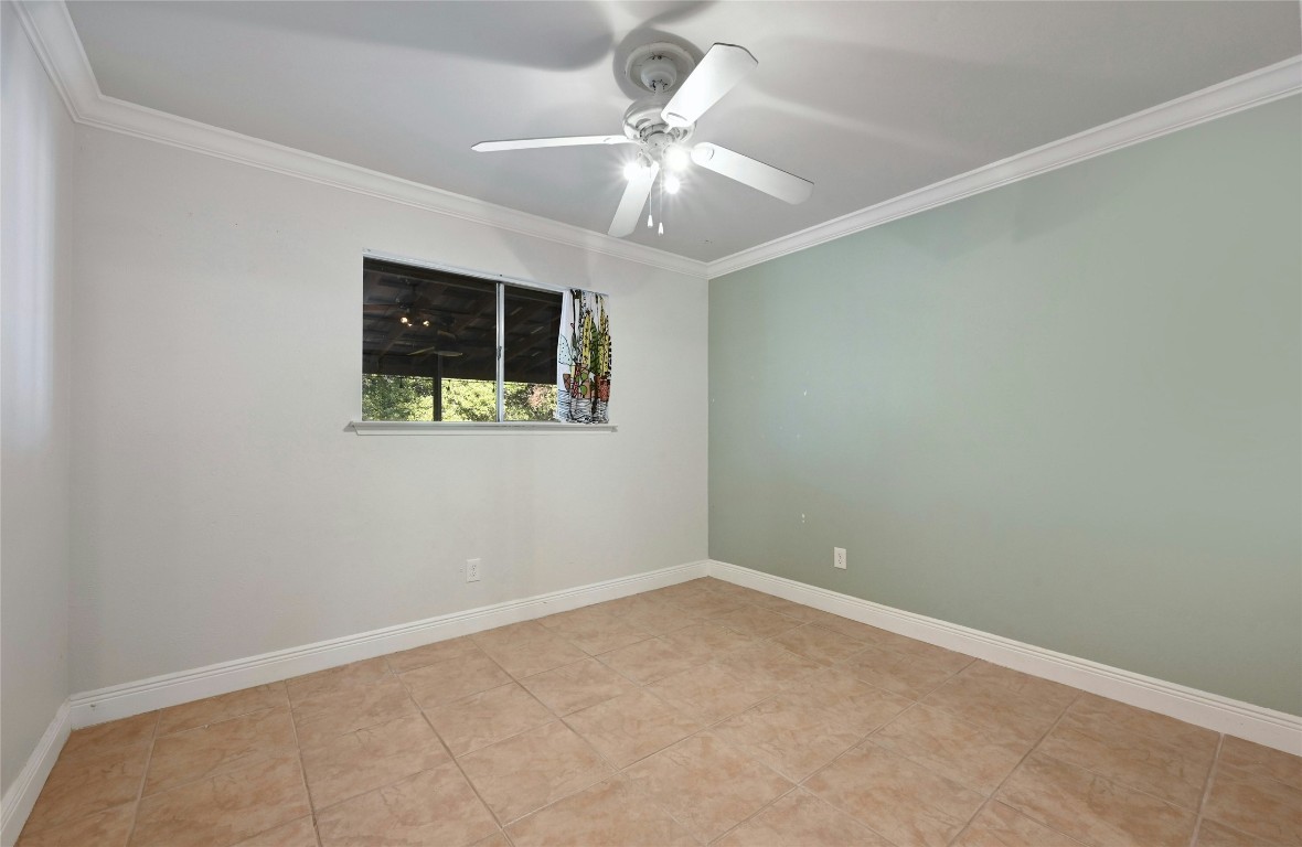 5902 Wagon Bend Austin, TX 78744 - Photo 13 of 18