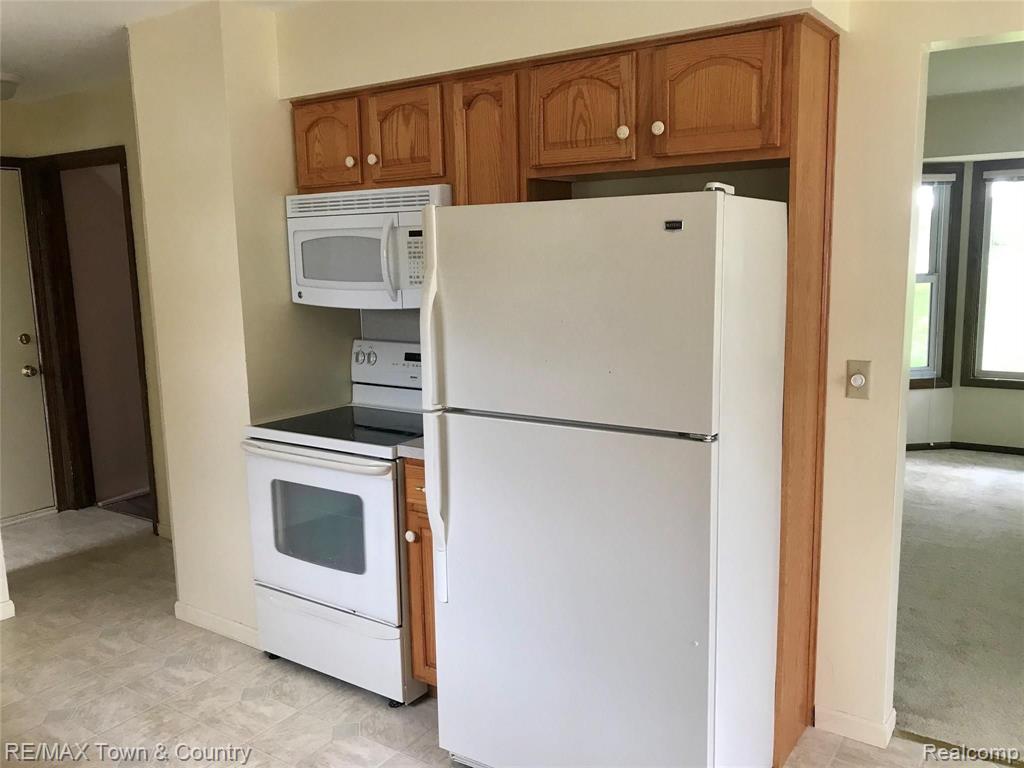 8340 Potter Road Flushing, MI 48433 - Photo 6 of 43