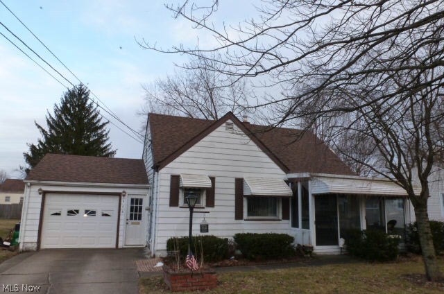 908 5th Street Struthers, OH 44471 - Photo 2 of 24 Gallery Image 2